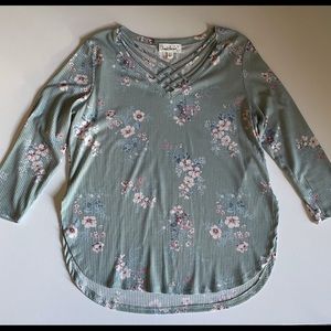 Cloud Chaser 3/4 Sleeve Floral Top Womens Size Large Pale Green Pink Flowers